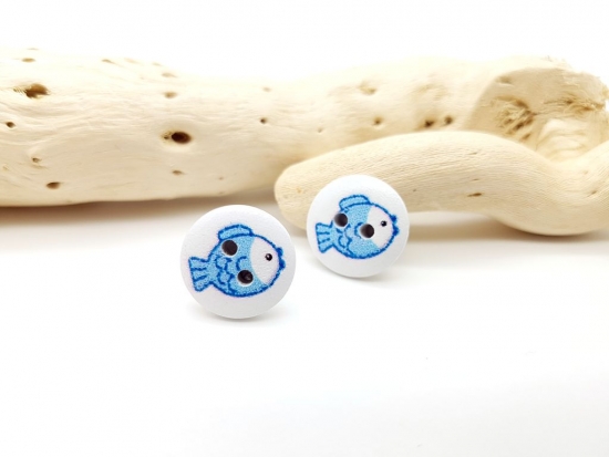 Preview: Fisch Holz Knopf Ohrstecker Button